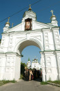 Святые врата Печерской обители. Фото В. Алексеева. 2005 г.